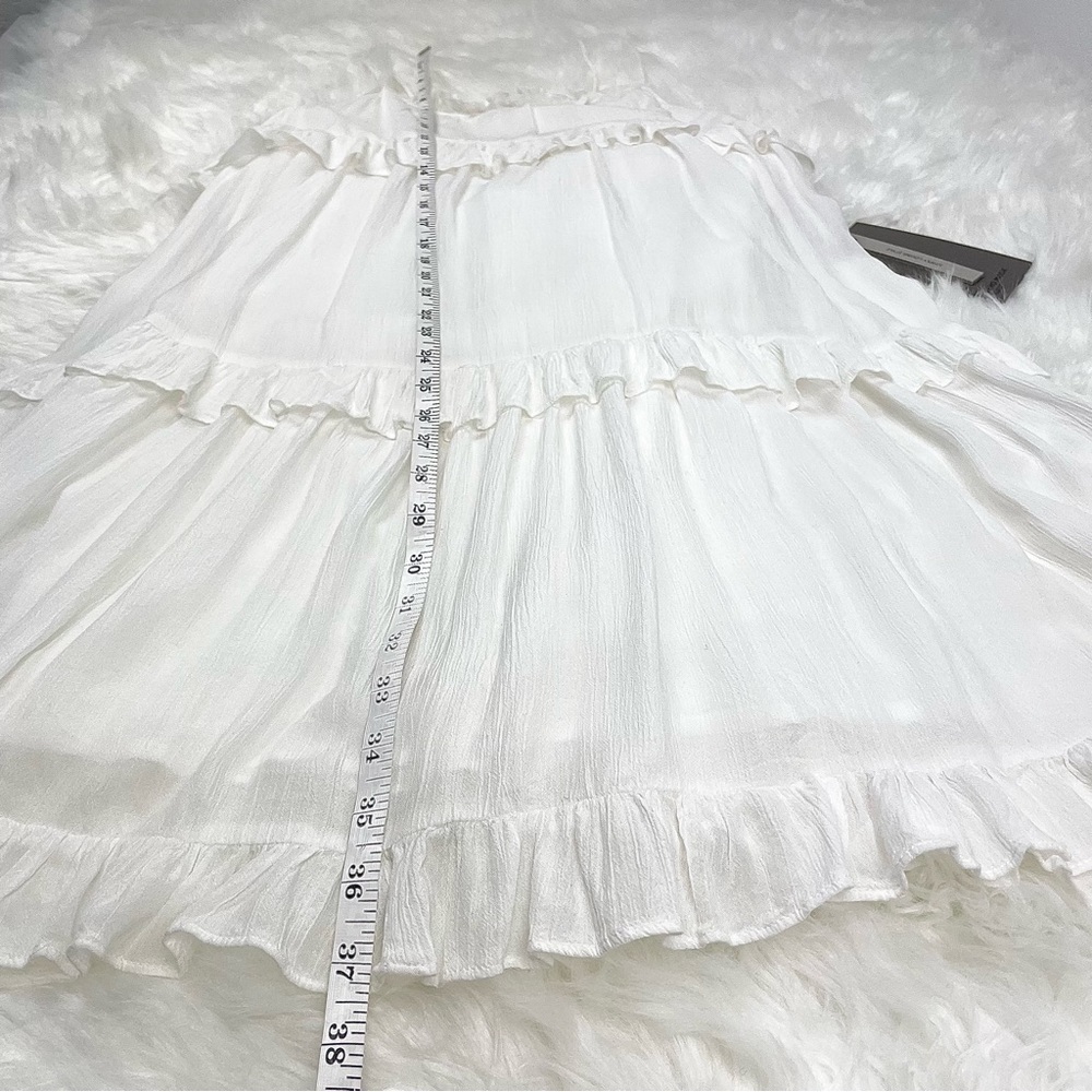 NWT Vero Moda Tiered Ruffle Dress in Snow White Size Medium - Picture 4 of 9